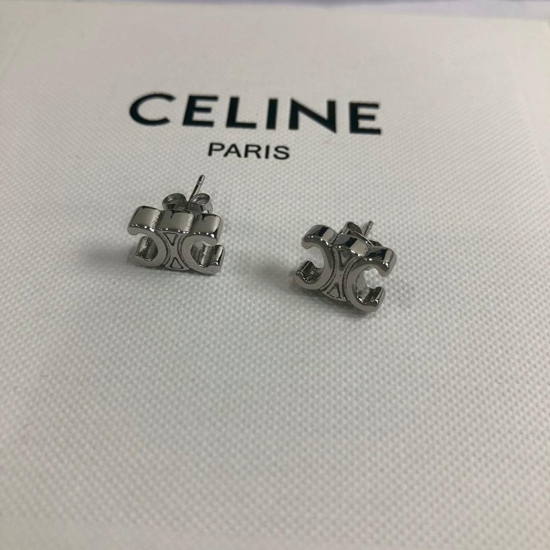 CELINE トリオンフ モチーフ ピアス シルバーカラー