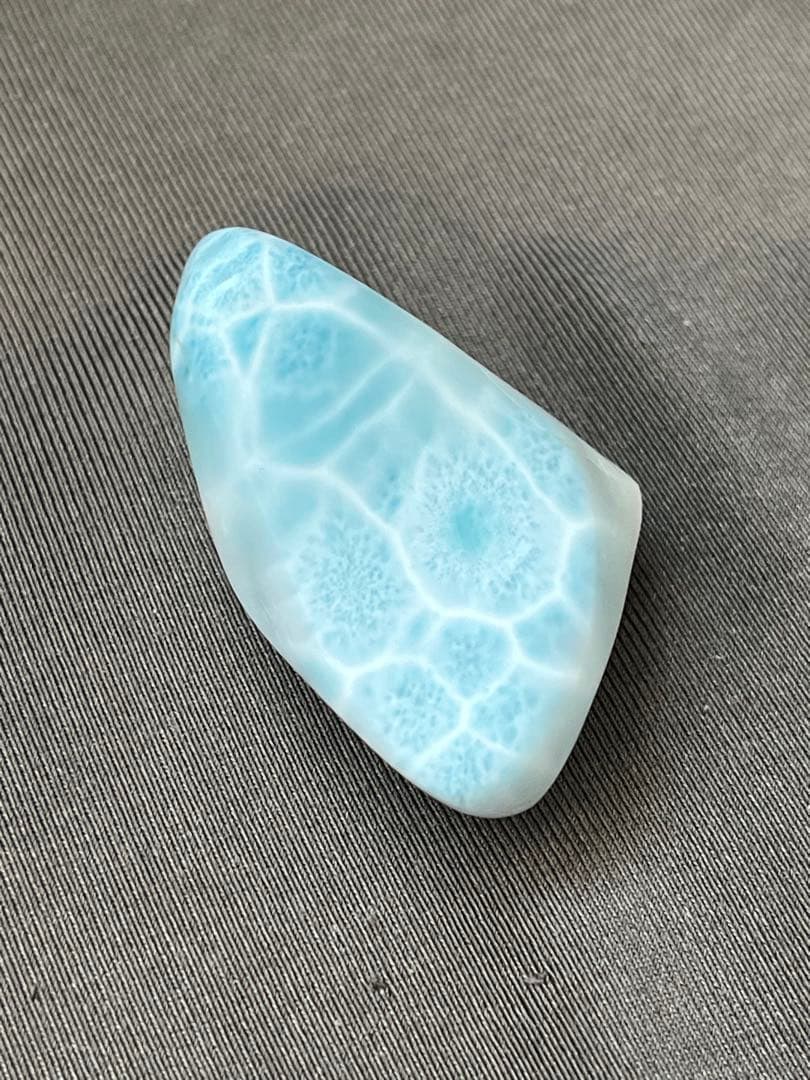 天然石☆ラリマー原石③４２mm×２６ｍｍ☆海のように美しい模様！！