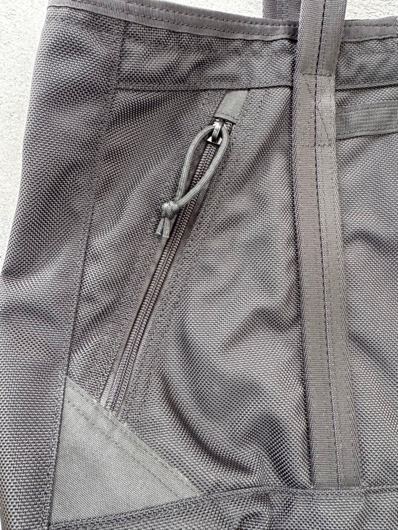 美品ブリーフィング　DELTA MASTER TOTE M SQD ブラック
