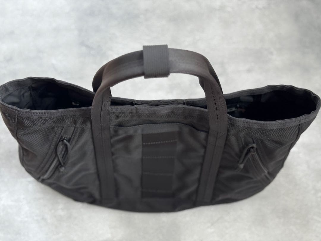 美品ブリーフィング　DELTA MASTER TOTE M SQD ブラック