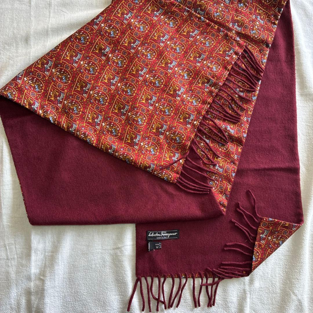Salvatore Ferragamo ボルドー マフラー