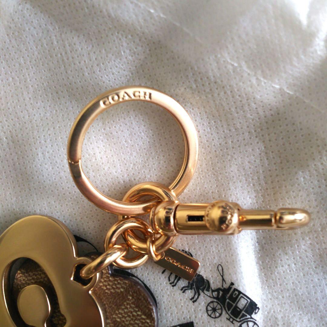 新品 コーチ キーホルダー
