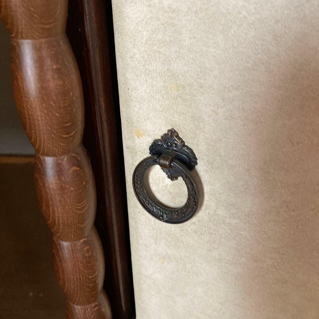 希少！ 収納 付き ナジコ 飾り棚