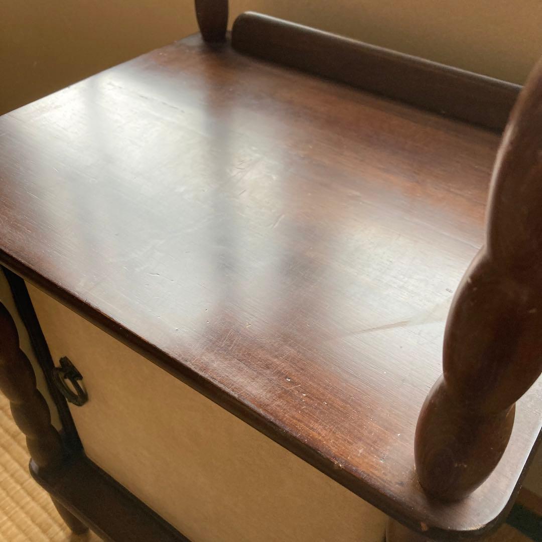 希少！ 収納 付き ナジコ 飾り棚