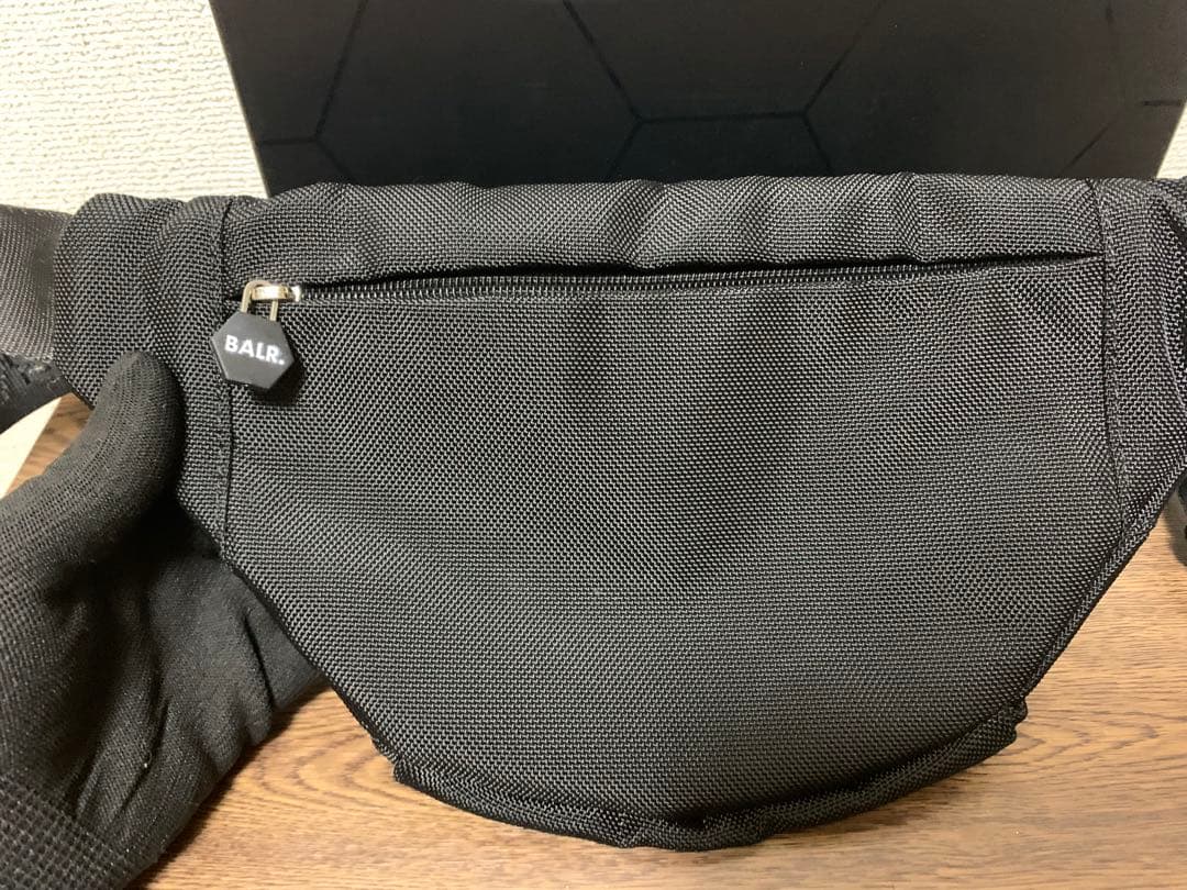 BALR. ブラック ボディバッグ ウエスト ショルダー