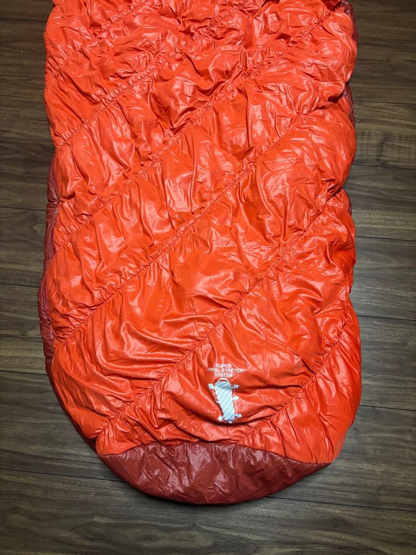 アウトドア寝具 mont-bell Super Spiral Burrow Bag #0