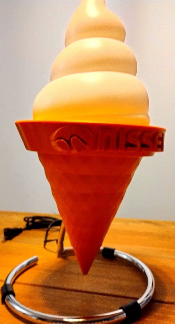 【早いもの勝ち】新品未使用★NISSEI ソフトクリーム型ランプ　ニッセイ