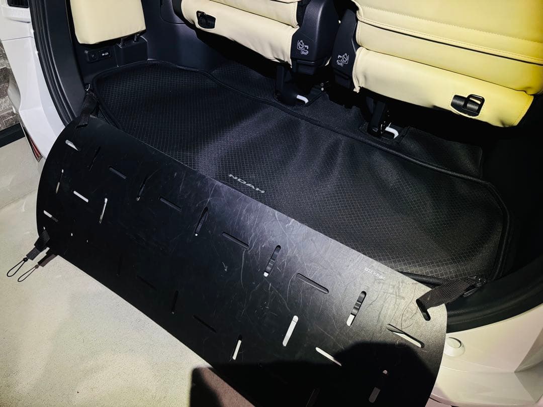 値下げ！トヨタ純正ノア現行ラゲージセットA