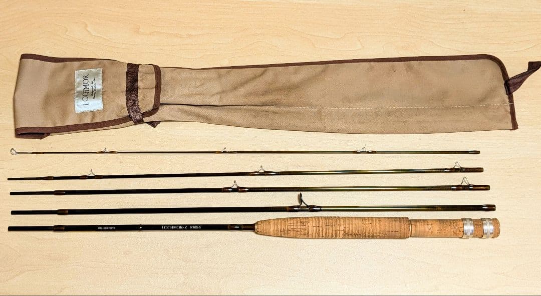 With the tree LOCHMOR-Z F805-5 フライロッド