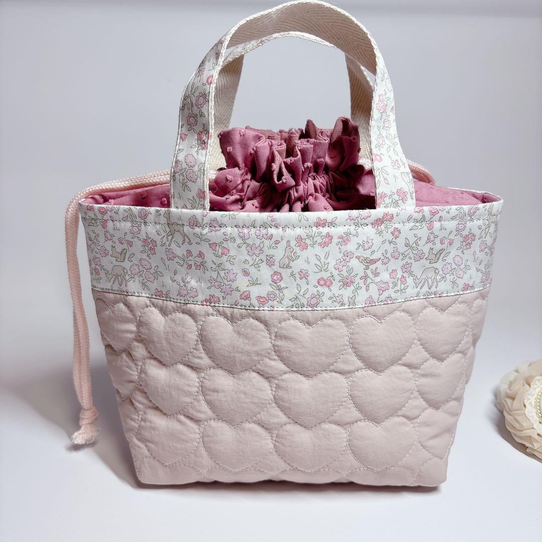 かにちゃん様　レッスンバッグ　上履き袋　体操着袋　ハート　キルト　ヌビ