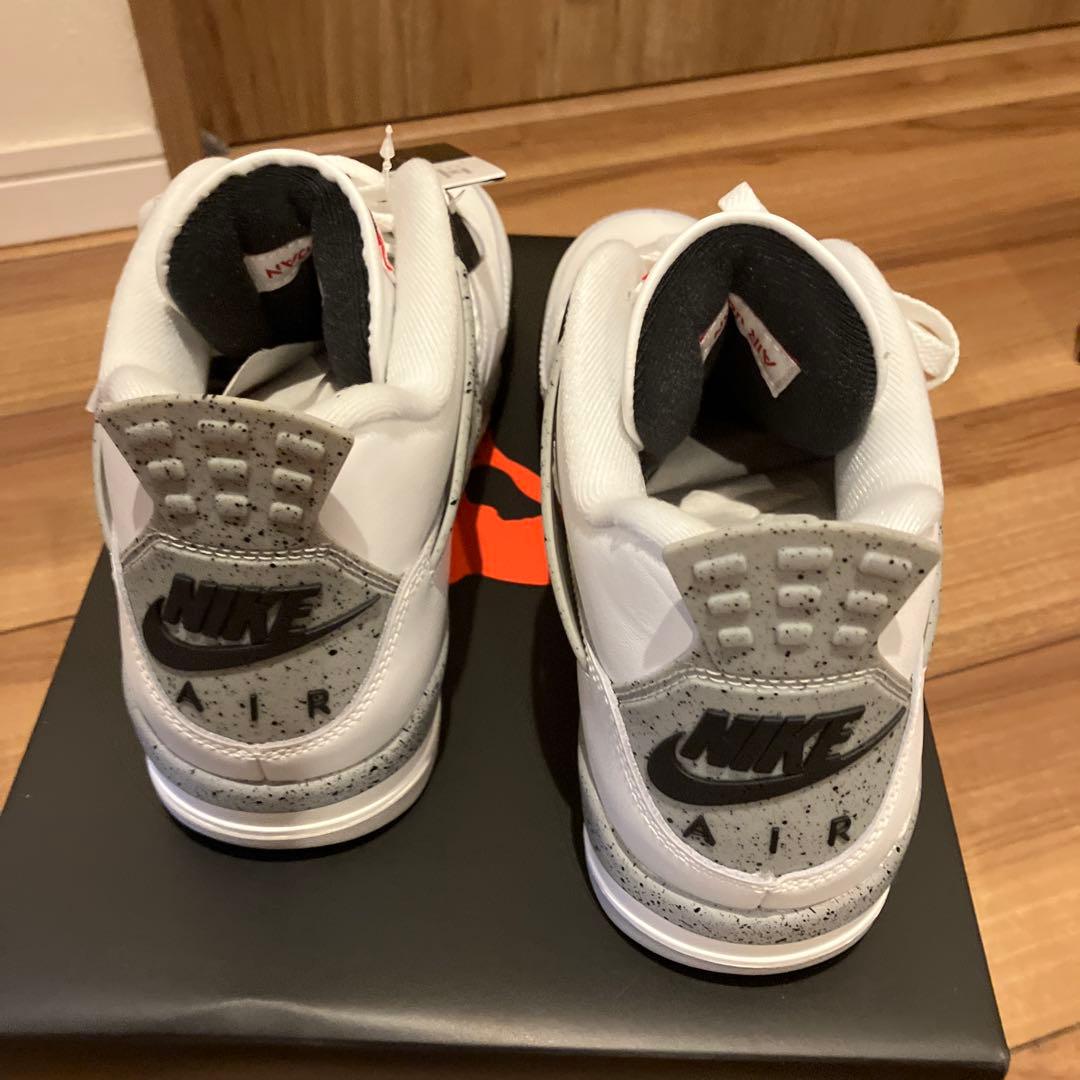 NIKE Air Jordan 4 ホワイトセメント2025 27.5