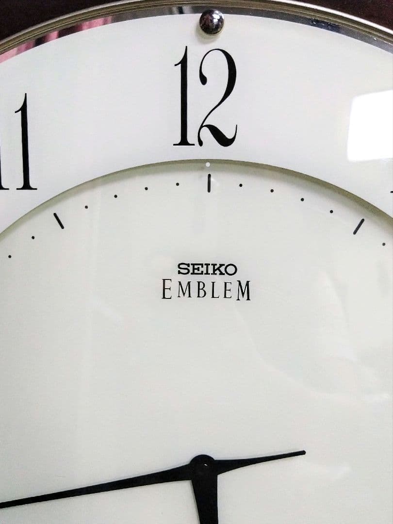 SEIKO EMBLEM ／セイコー　エンブレム　掛時計 ホワイト　シンプル