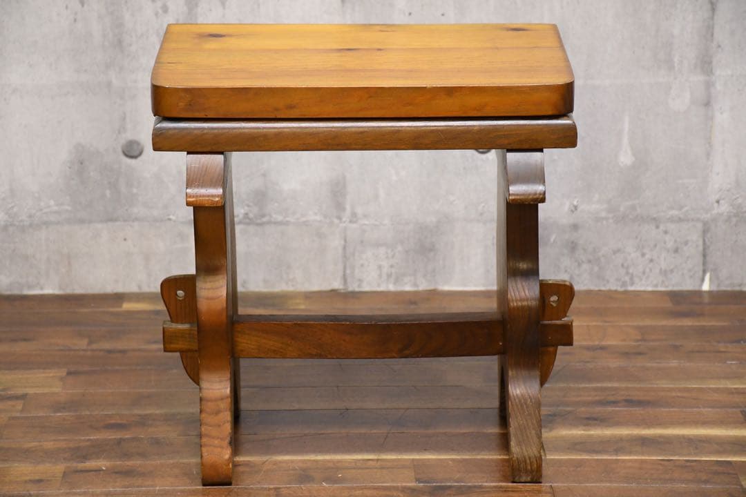 DHK60 ヴィンテージ スペイン製 サイドテーブル チェア 無垢材彫刻