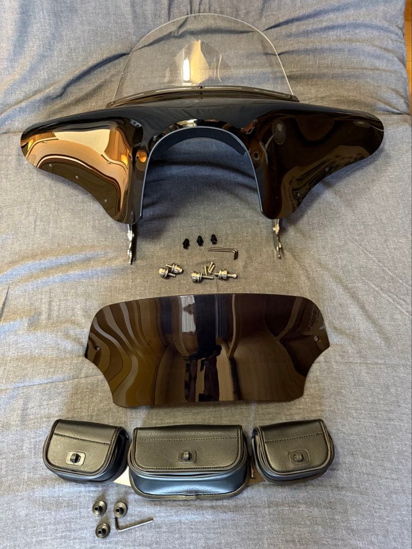 ハーレーFLSTCメンフィスシェードバットウイングフェアリング他