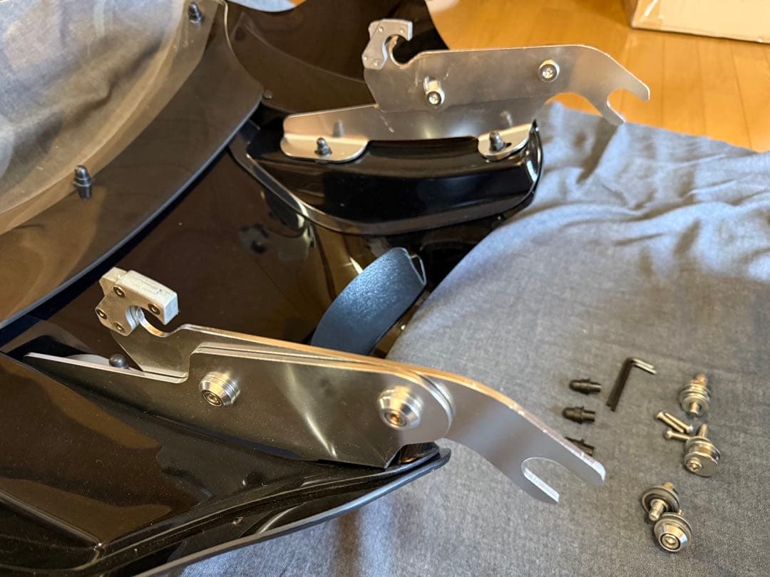 ハーレーFLSTCメンフィスシェードバットウイングフェアリング他