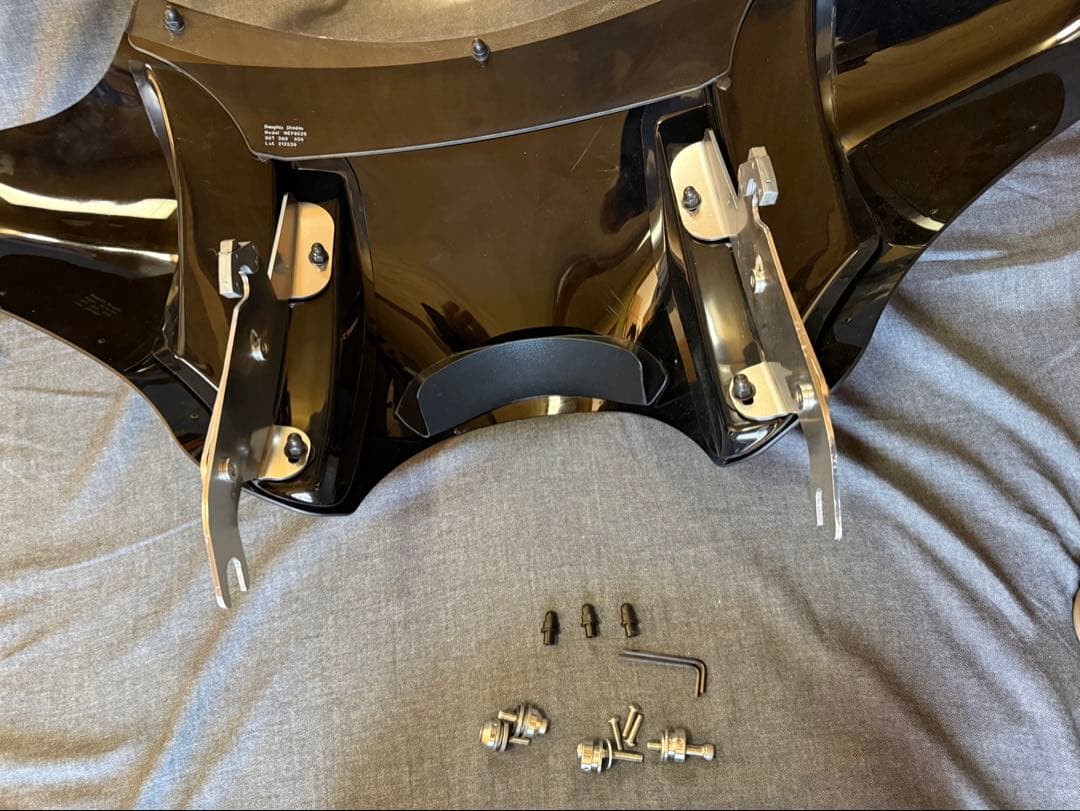 ハーレーFLSTCメンフィスシェードバットウイングフェアリング他