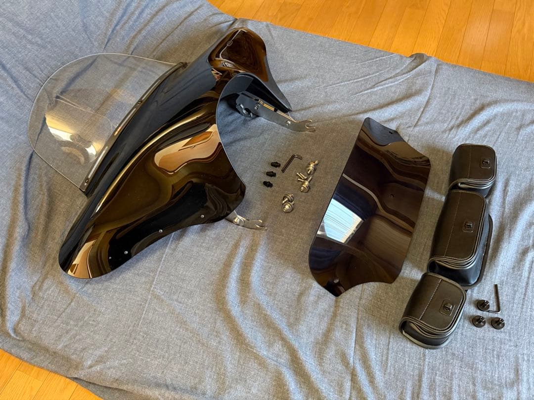 ハーレーFLSTCメンフィスシェードバットウイングフェアリング他