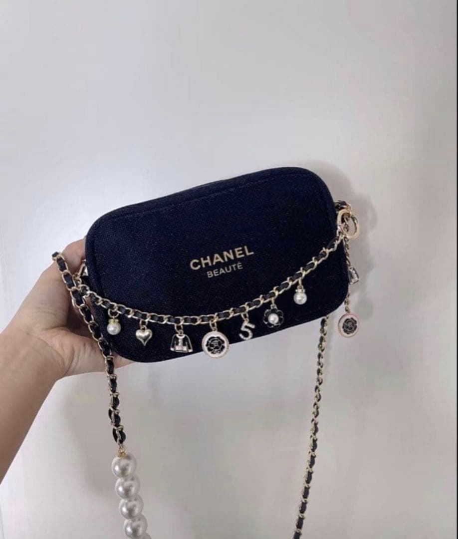 Y*♡様 在庫セールシヤネルノベルティポーチブラック