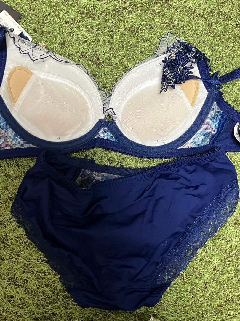 Wacoal Salute ブラ　ショーツ　セット