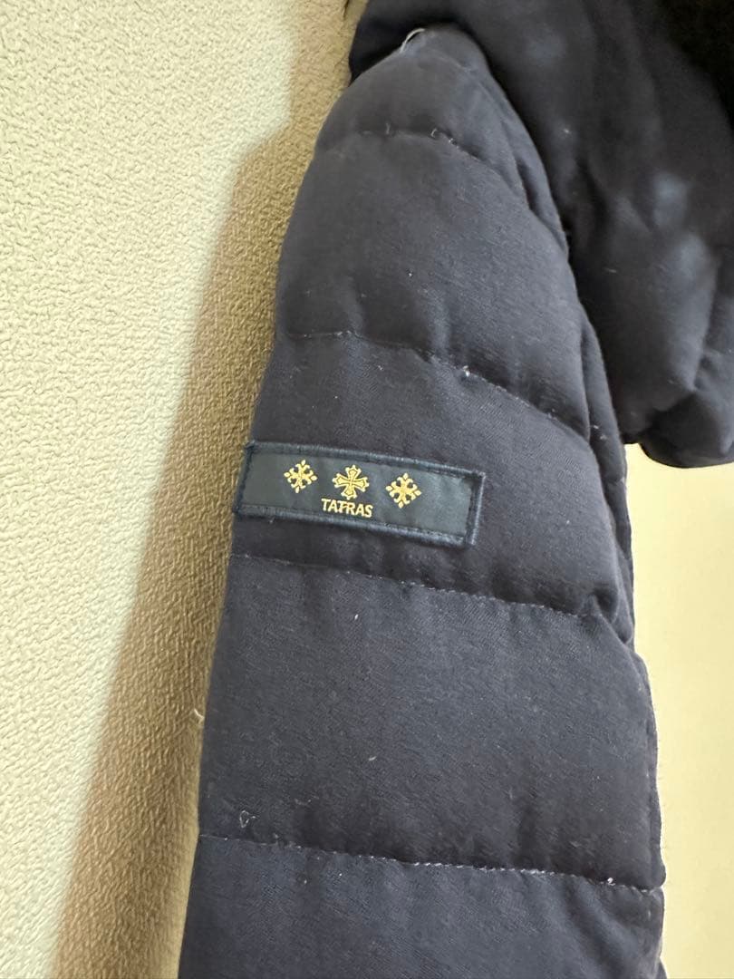 【訳あり】TATRAS ネイビー★ファーダウンコート　（サイズ2）ハンガー付き！