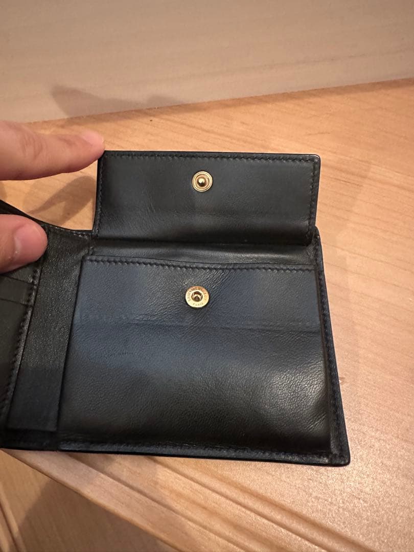 極美品✨サンローラン 二つ折り財布 クロコ型押し タイニーカサンドラ 黒YSL