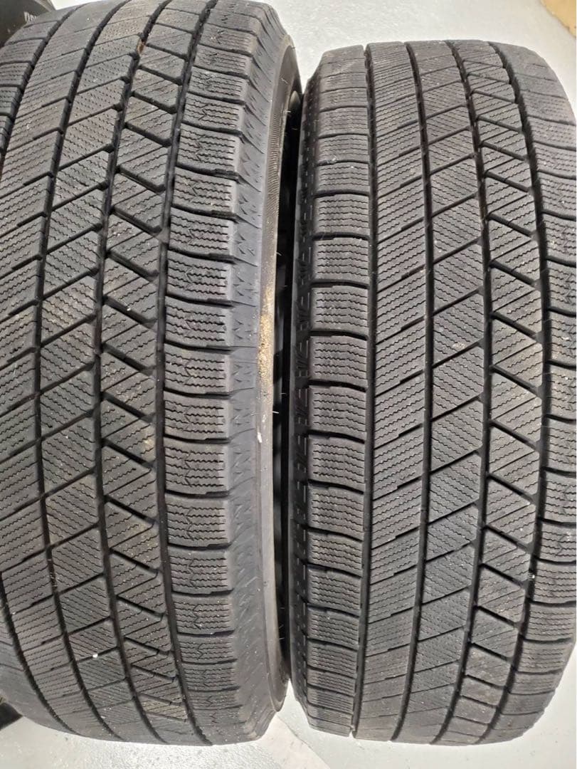 スタッドレスタイヤ195/60R17プリウス60系