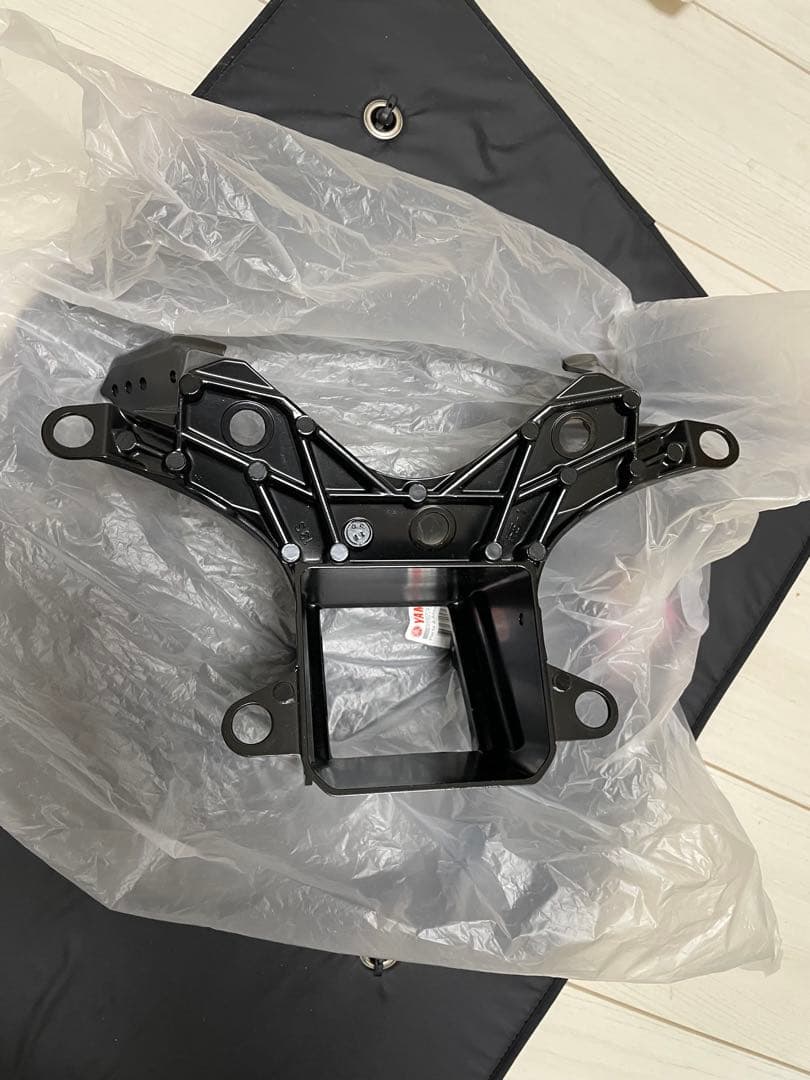 ヤマハ　YZF-R6用アッパーカウルステー