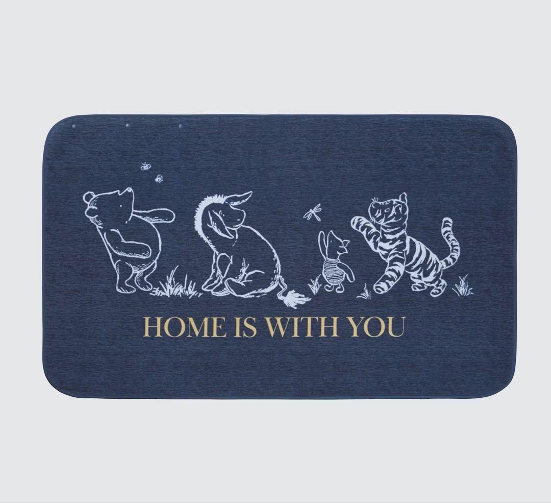 ユニクロ　フリースリバーシブルブランケット　 くまのプーさん