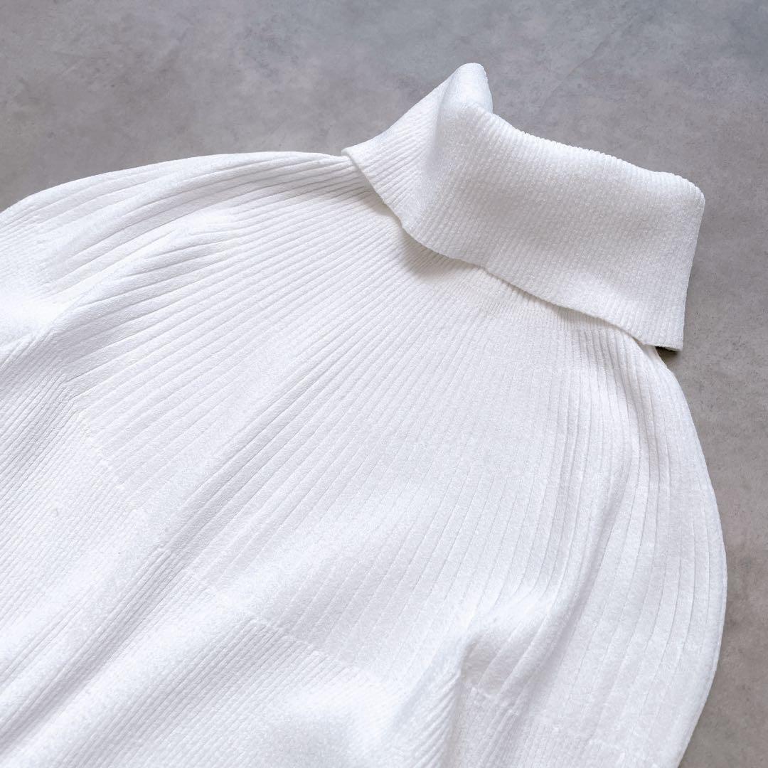 美品✨近年 フォクシー Dolce vita ニットトップ ロゴプレート 38