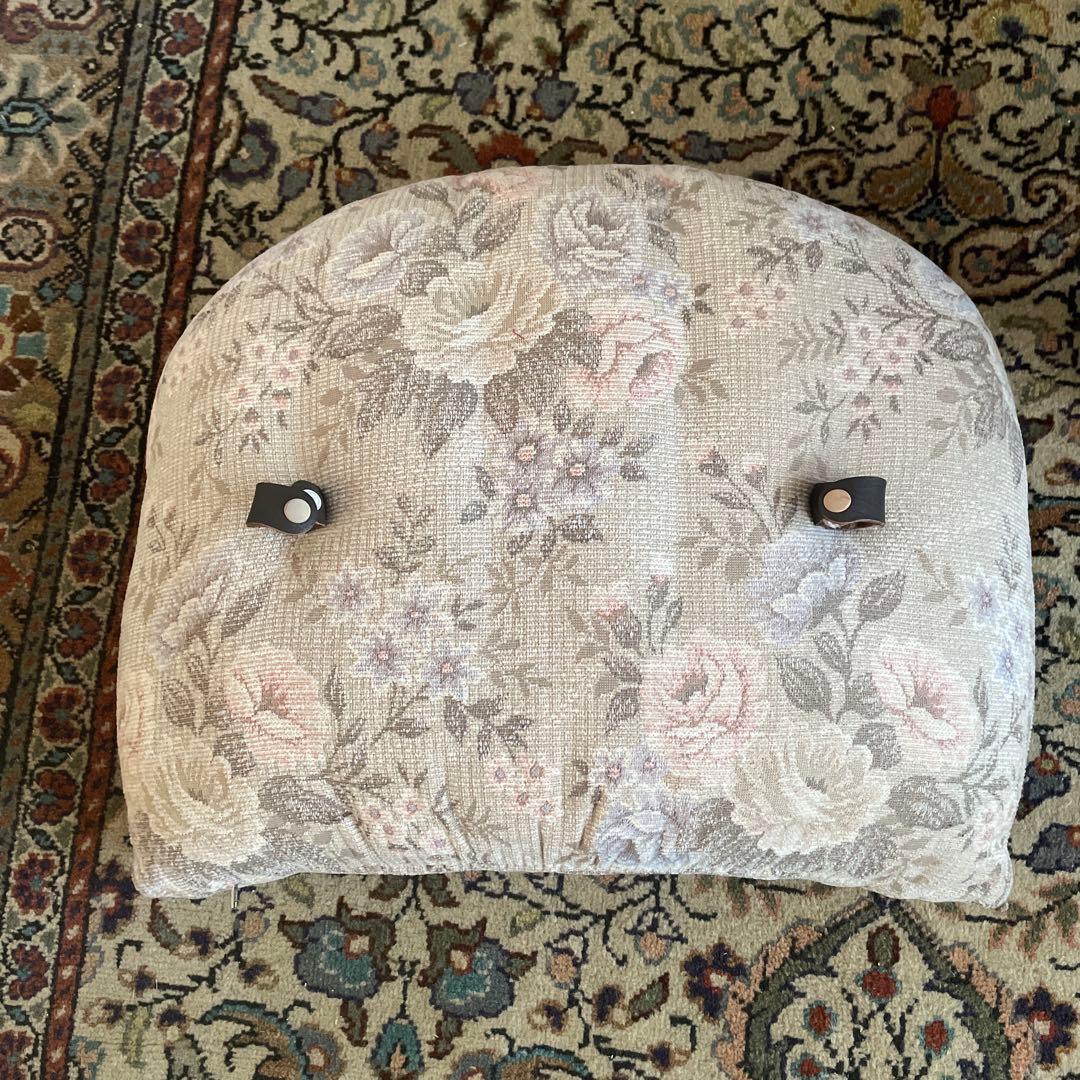 カリモク アームチェア コロニアル キャスター付き ダイニングチェア