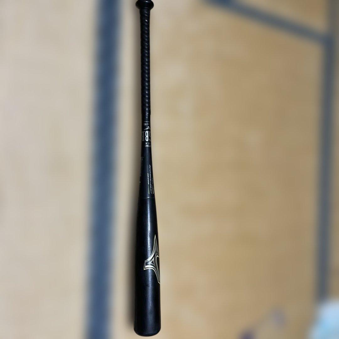 BEYOND MAX LEGACY 軟式バット ブラック一般用84cm 740ｇ