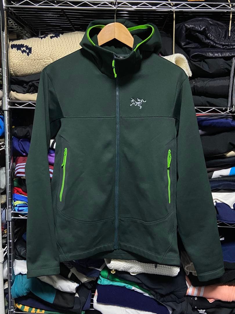 Arc'teryx ダークグリーン マウンテンパーカー