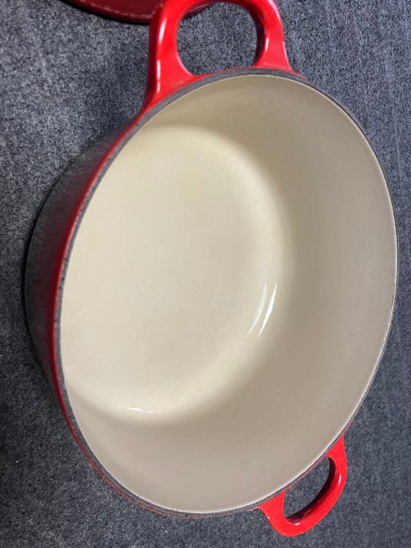 ル・クルーゼLE CREUSET ココットロンド 赤22cmルクルーゼ