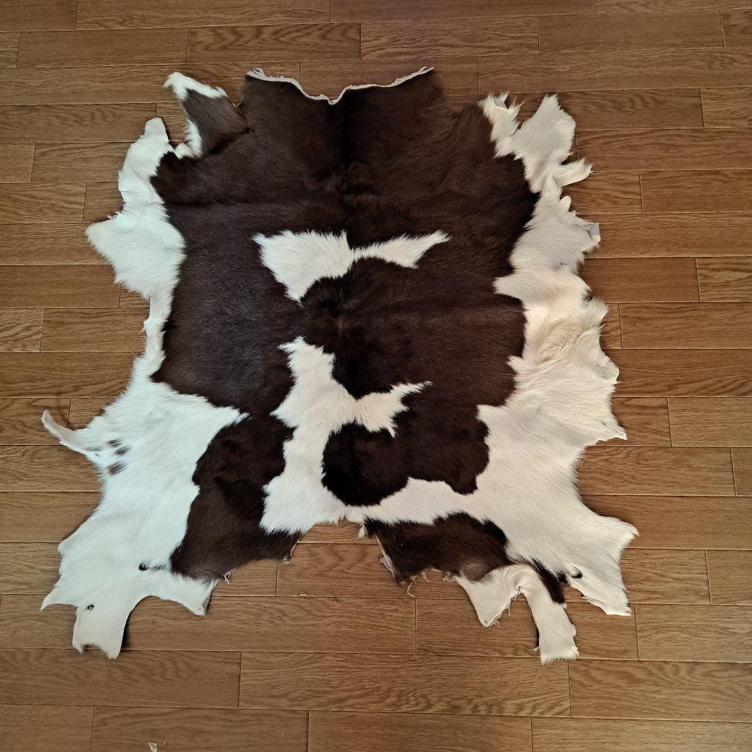 牛革ラグ カウラグ リアルファー 茶色と白