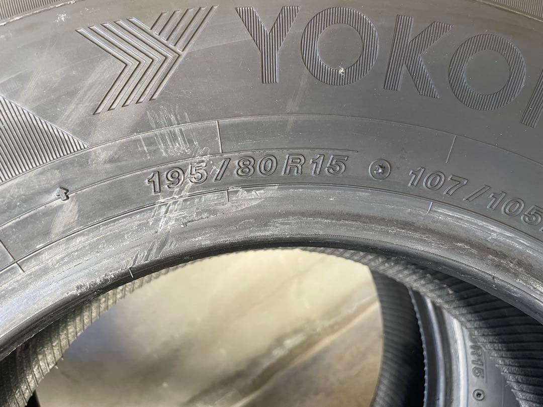 YOKOHAMA ice GUARD 15インチ スタッドレス4本ハイエースなど