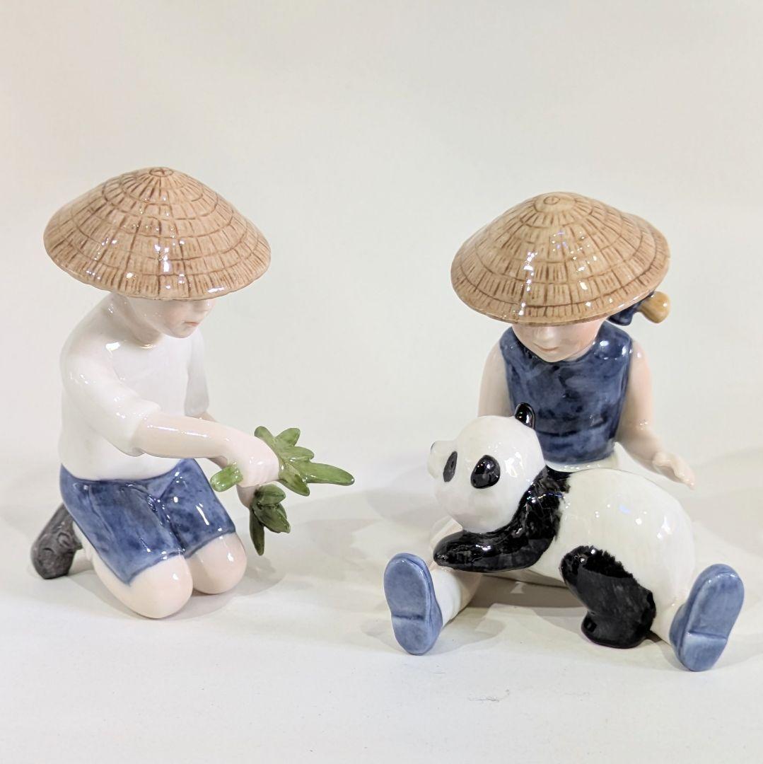 R コペンハーゲン　ミレニアム2002年プレート　フィギュリン2体　プラケット