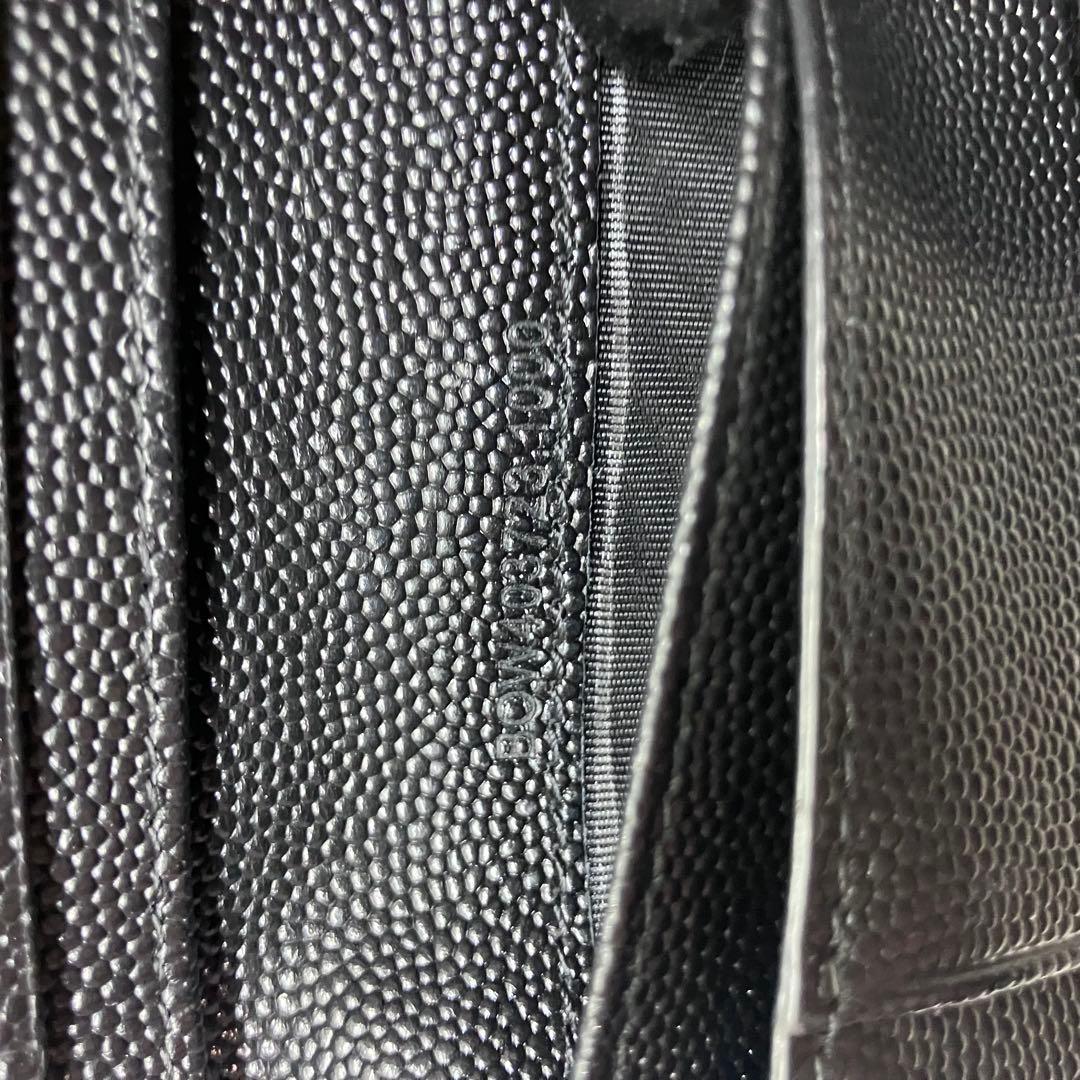 美品✨ サンローラン 二つ折り財布 カサンドラ キャビアスキンYSL Vステッチ