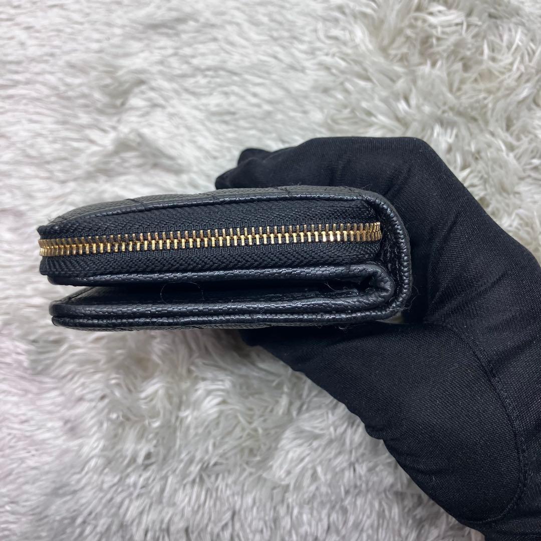 美品✨ サンローラン 二つ折り財布 カサンドラ キャビアスキンYSL Vステッチ