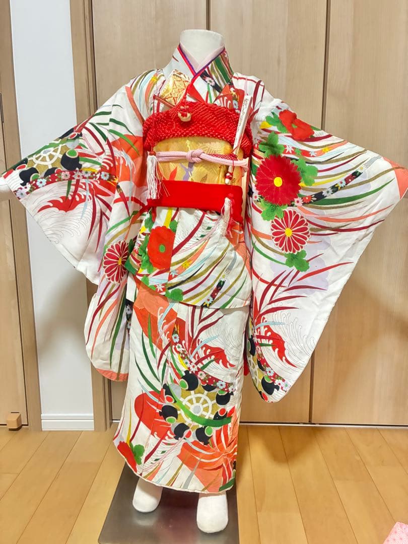 七五三 女の子 着物セット 白地 菊柄 流水模様