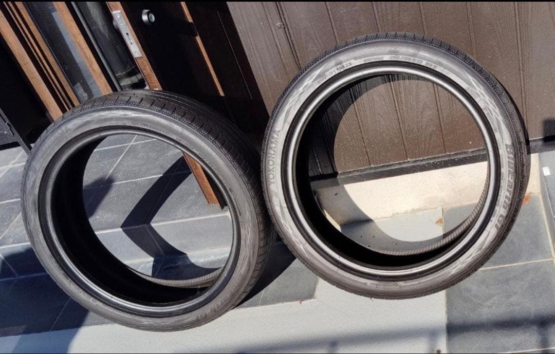 プリウス純正タイヤ 19インチタイヤ 195/50R19 ヨコハマ 夏タイヤ2本