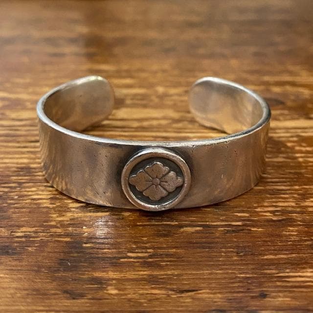 00's YAMANE DELUXE ヤマネデラックス 家紋 シルバー バングル