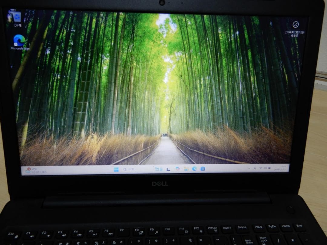 DELL　Vostro 3590　第10世代i3 高速SSD メモリ８GB