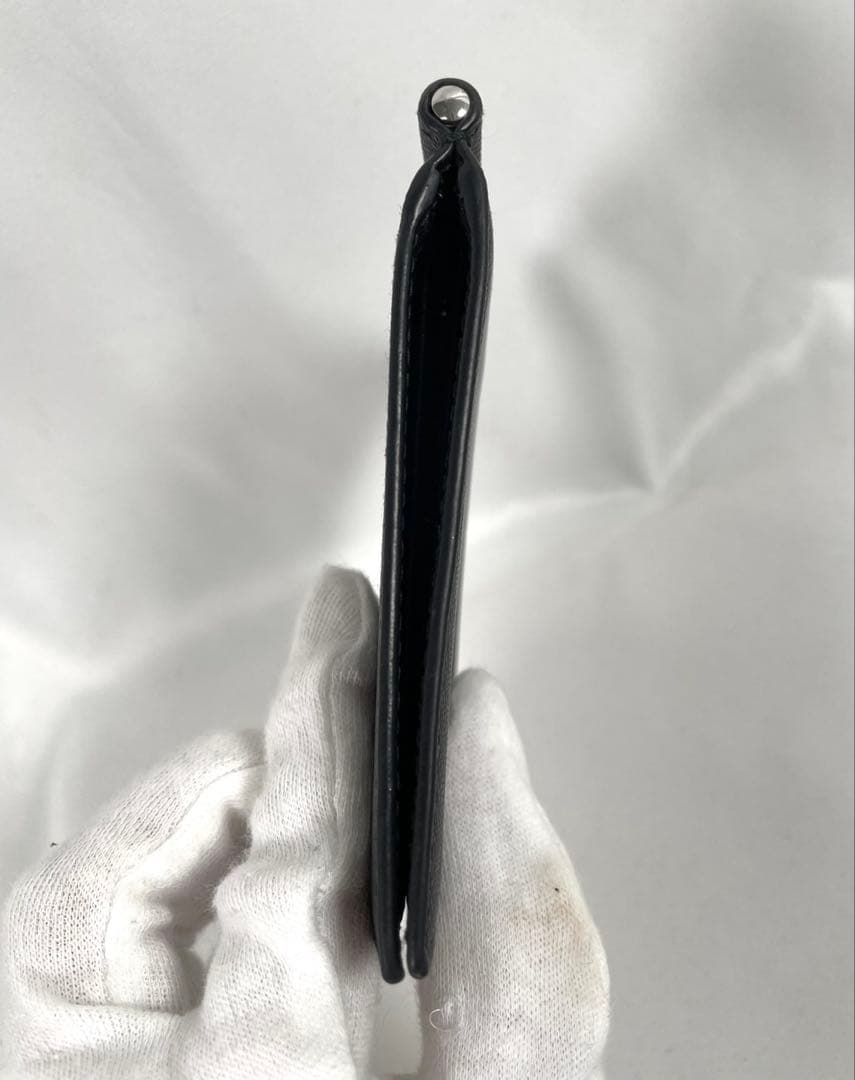 未使用に近い PRADA プラダ マネークリップ 二つ折り財布 カードケース