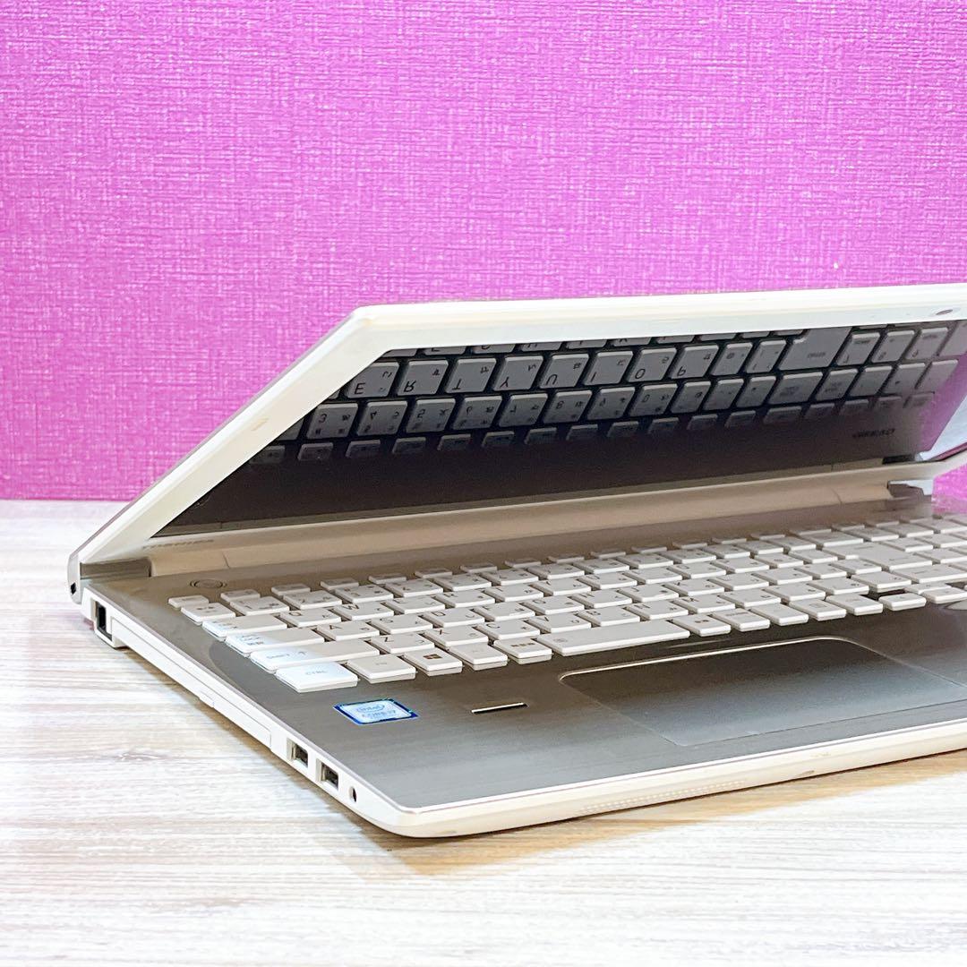 dynabook Core i7 8GB SSHD1TB ゴールド Win11