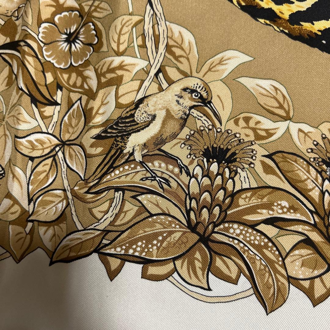 スギちゃん様　エルメス カレ90 ジャングルラブヒョウシルクスカーフhermes
