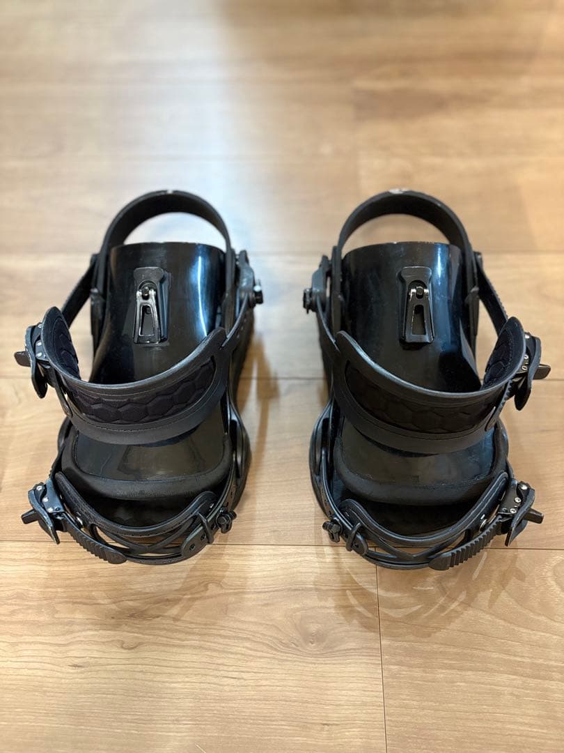 UNION ULTRA LTD モデル　黒　Mサイズ バインディング