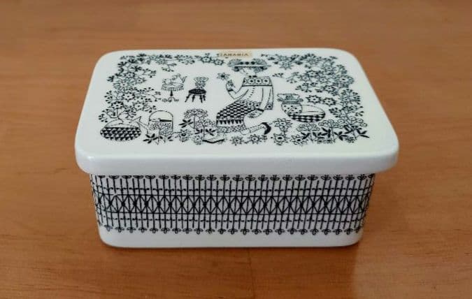 アラビア　エミリア　バターケース