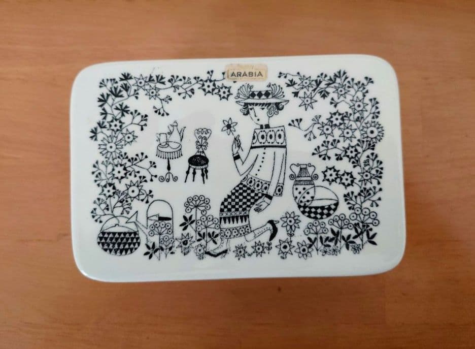 アラビア　エミリア　バターケース