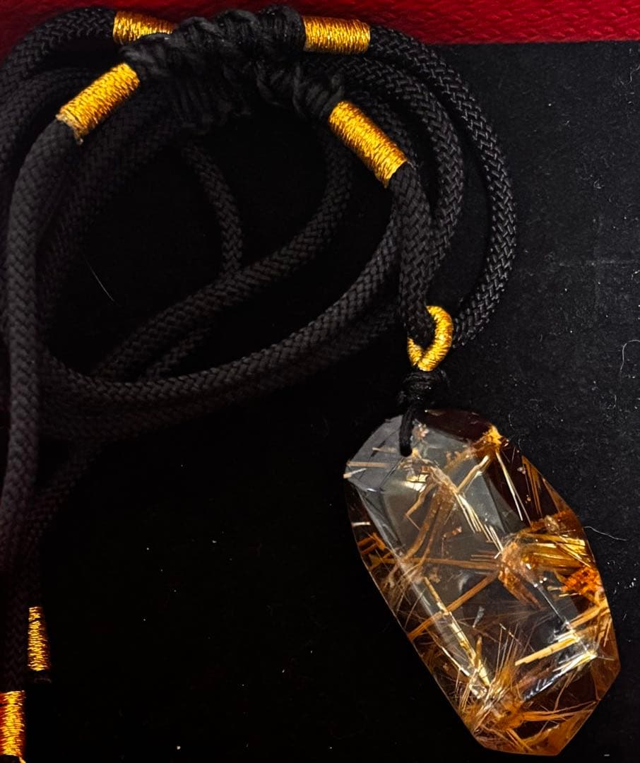 天然ルチルクォーツ ペンダント 高品質 金運石