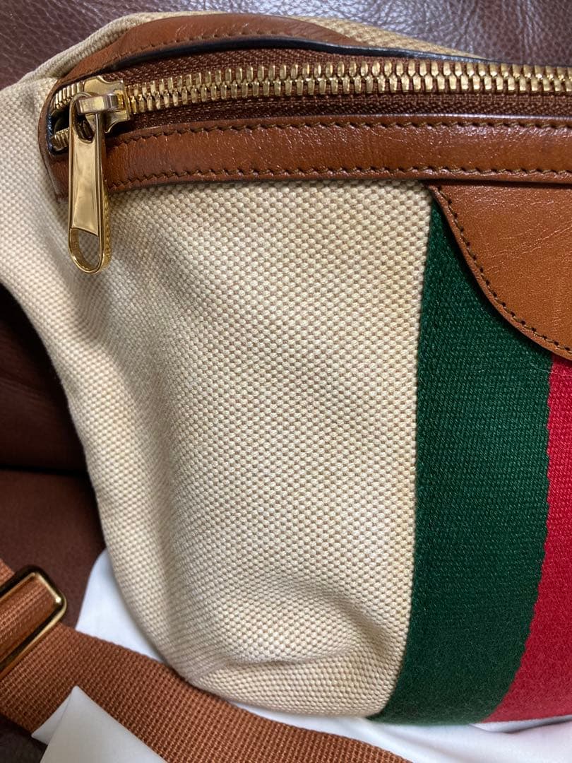 GUCCIヴィンテージキャンパスボディバッグ
